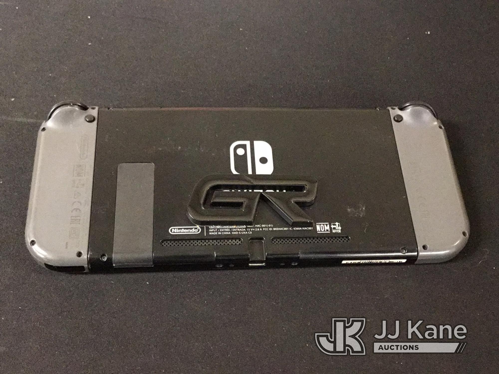 (Jurupa Valley, CA) Nintendo switch | no charger (Used ) NOTE: This unit is being sold AS IS/WHERE I