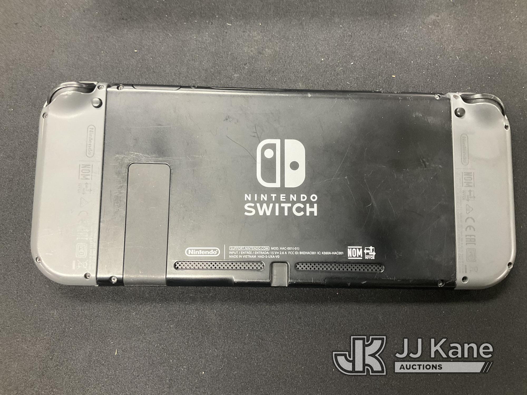 (Jurupa Valley, CA) Nintendo Switch With Dock (Used) NOTE: This unit is being sold AS IS/WHERE IS vi