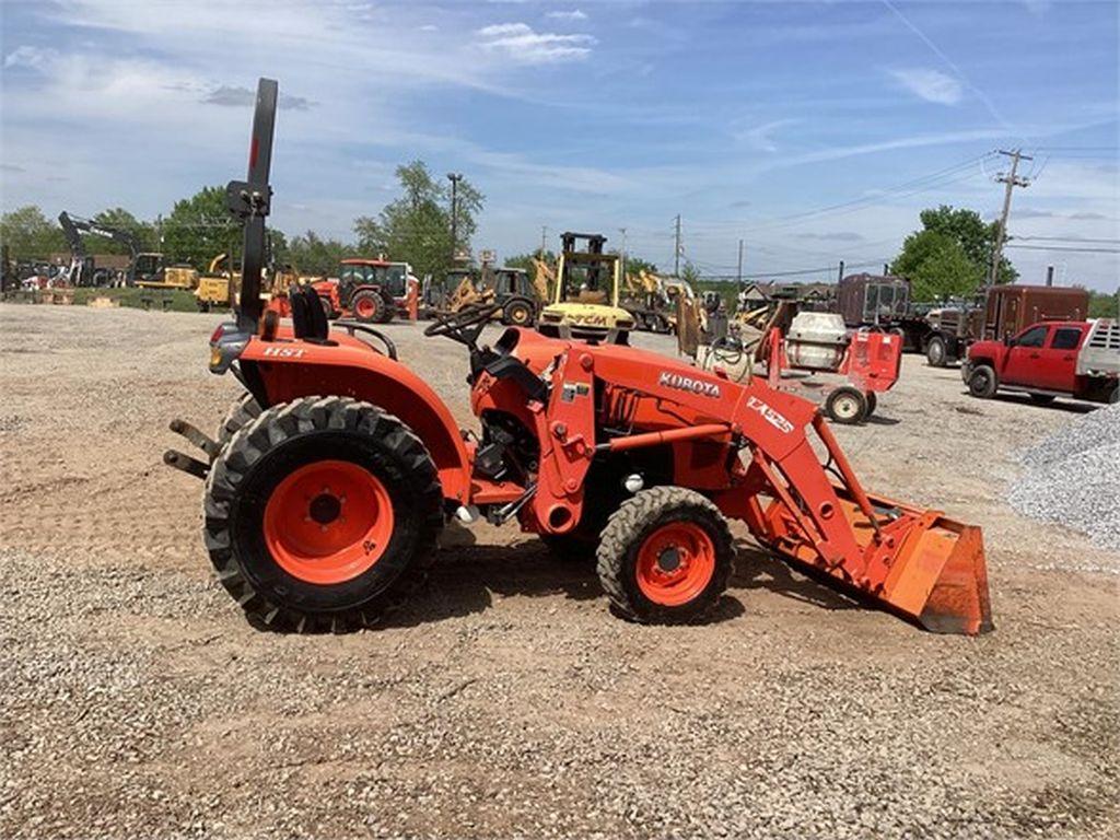 2018 KUBOTA L3901HST COMPACT TRACTOR