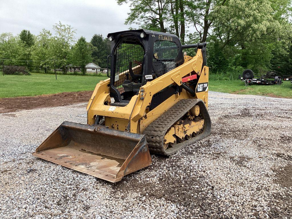 2015 CATERPILLAR 259D SKID STEER LOADER