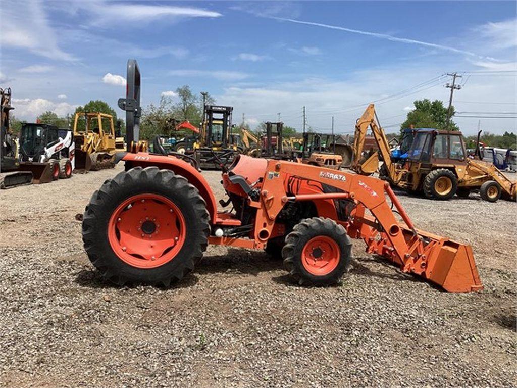 2018 KUBOTA MX5200 FARM TRACTOR