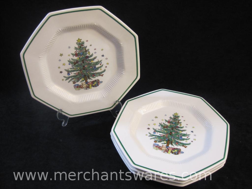 Set of Four Nikko Christmastime Dinner Plates, made in Japan, 7 lbs