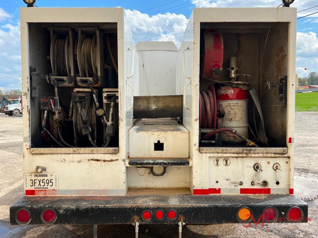 1996 MACK CH600 T/A LUBE TRUCK