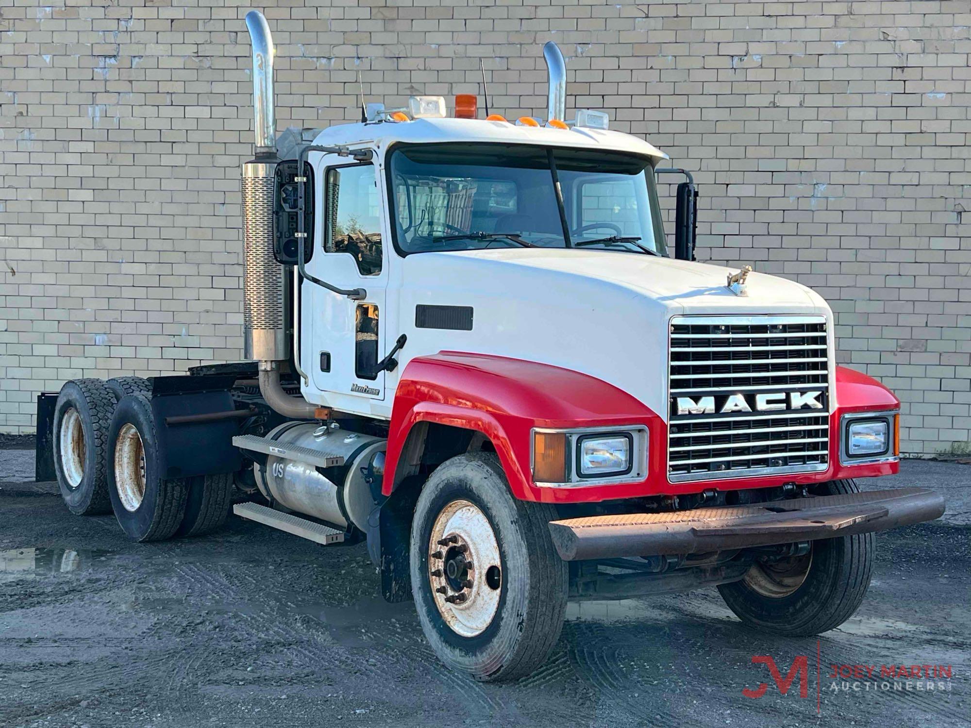 2005 MACK CHN613 DAY CAB TRUCK TRACTOR