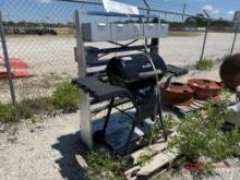 CHAR-BROIL QUICKSET GAS GRILL & METAL SHELF