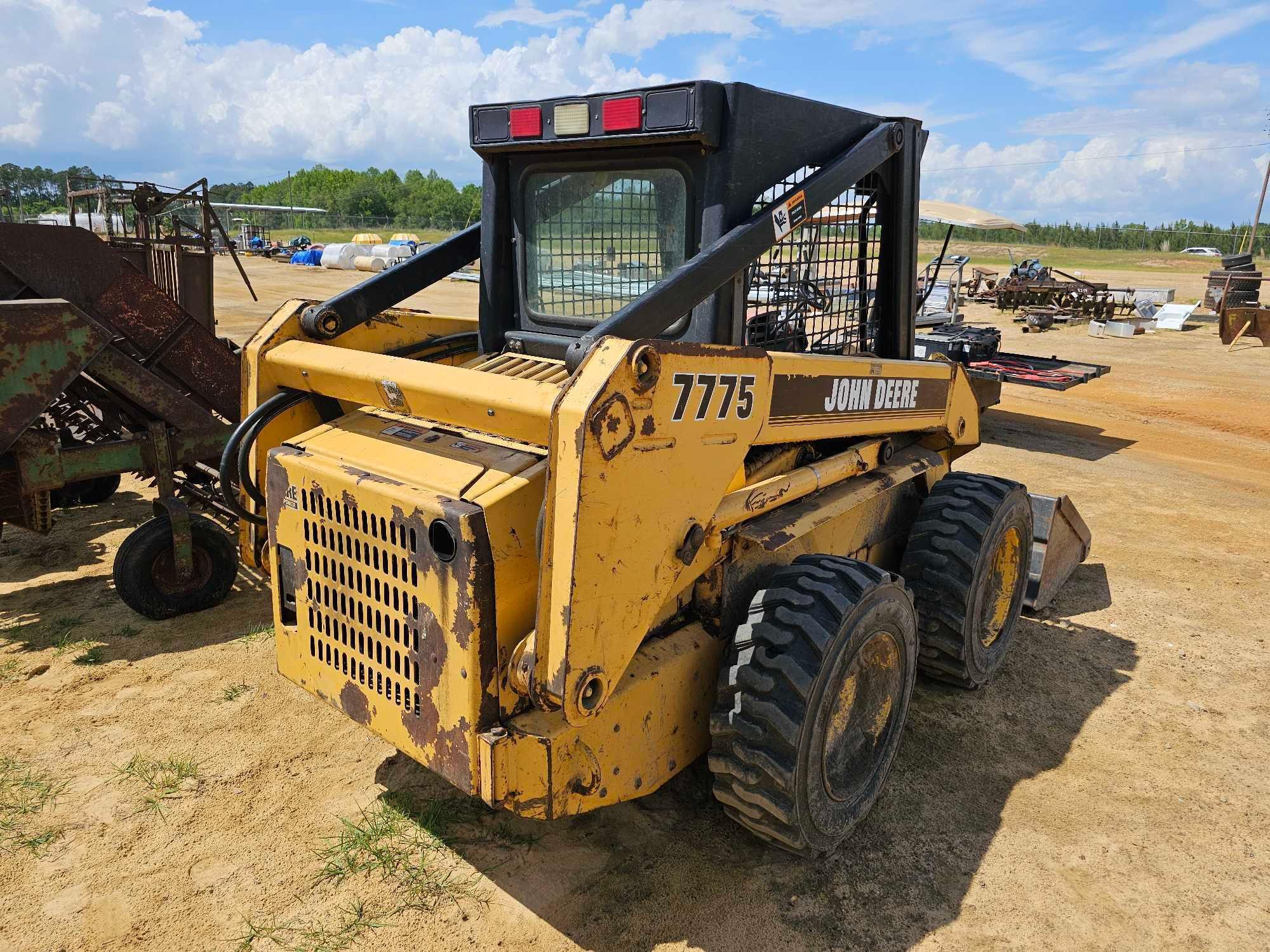 188 - JOHN DEERE 7775 SKID STEER