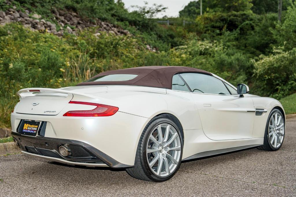 2016 ASTON MARTIN VANQUISH VOLANTE CARBON