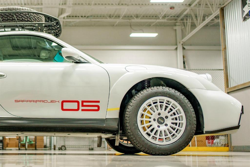 2003 PORSCHE 996 SAFARI PROJEK