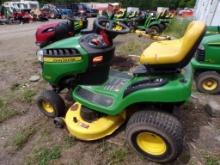 John Deere D105 Auto Riding Mower w/42'' Deck, 17.5 HP, Briggs & Stratton E