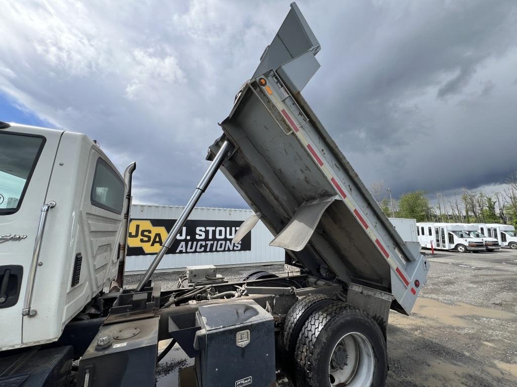 2009 International 7500 S/A Dump Truck