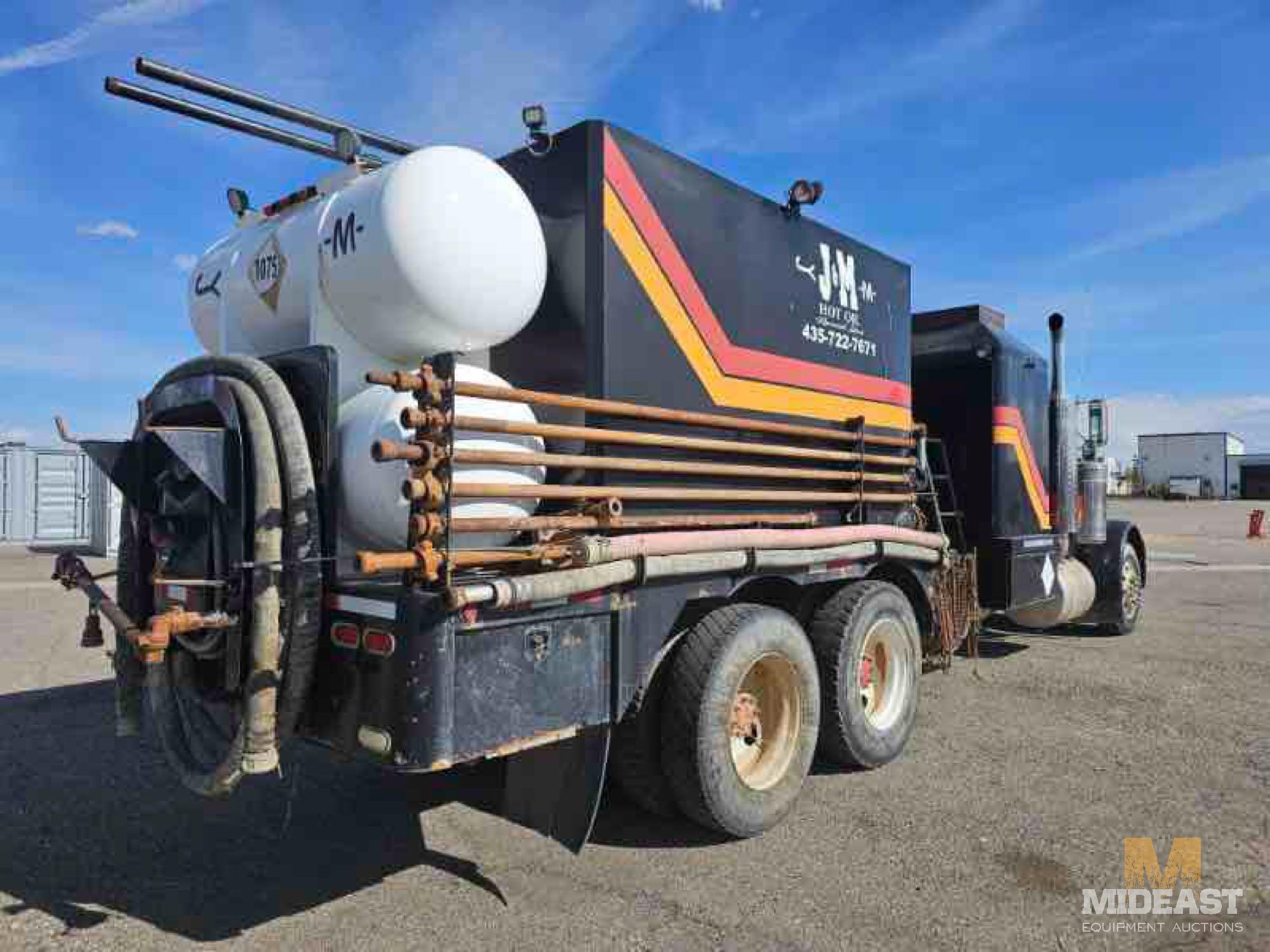 1989 Peterbilt 379, Hot Oil Truck