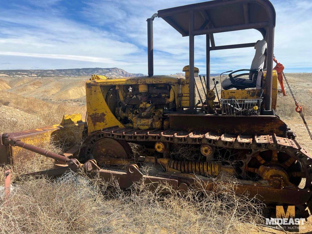 CAT D7 Dozer