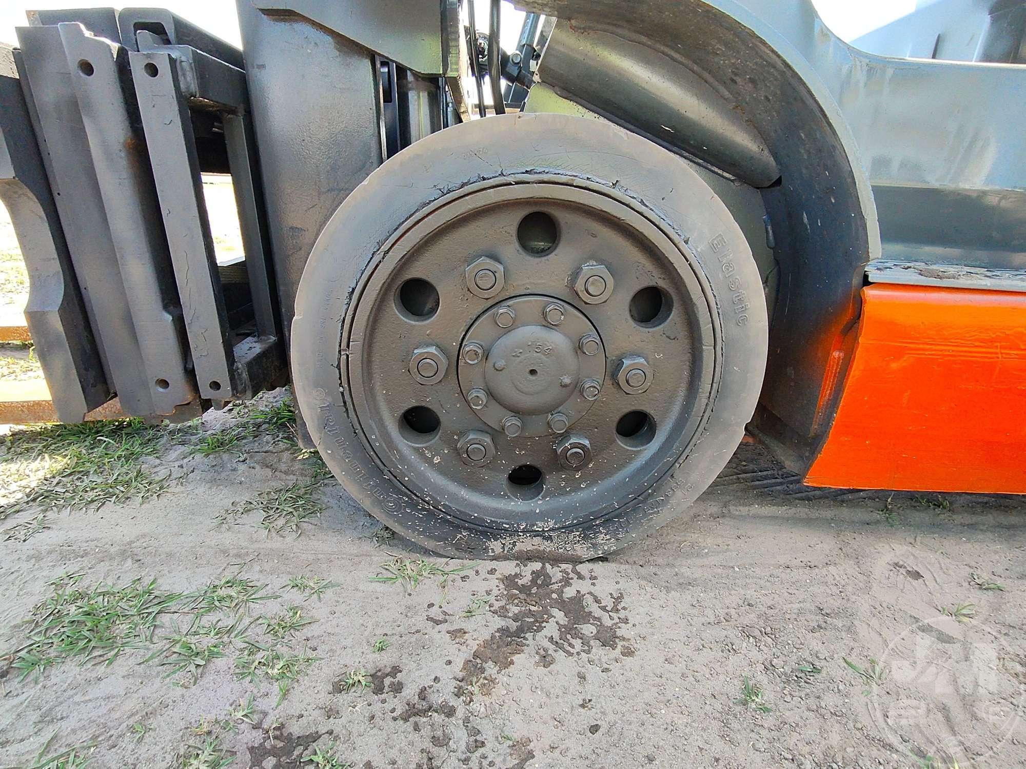 2008 TOYOTA 8FGCU25 CUSHION TIRE FORKLIFT SN: 23030