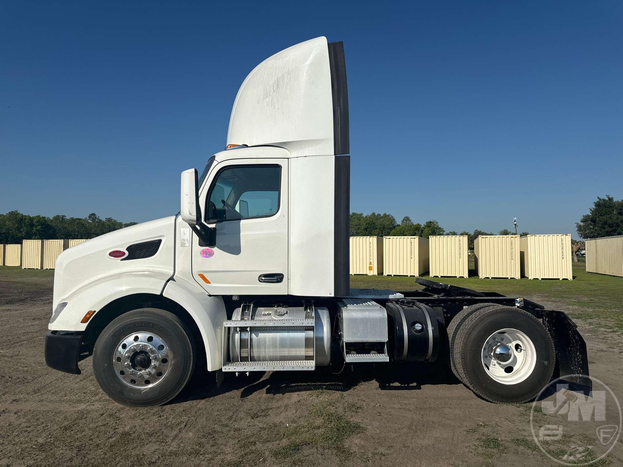 2022 PETERBILT 579 SINGLE AXLE DAY CAB TRUCK TRACTOR 1XPBAP8X7ND759162