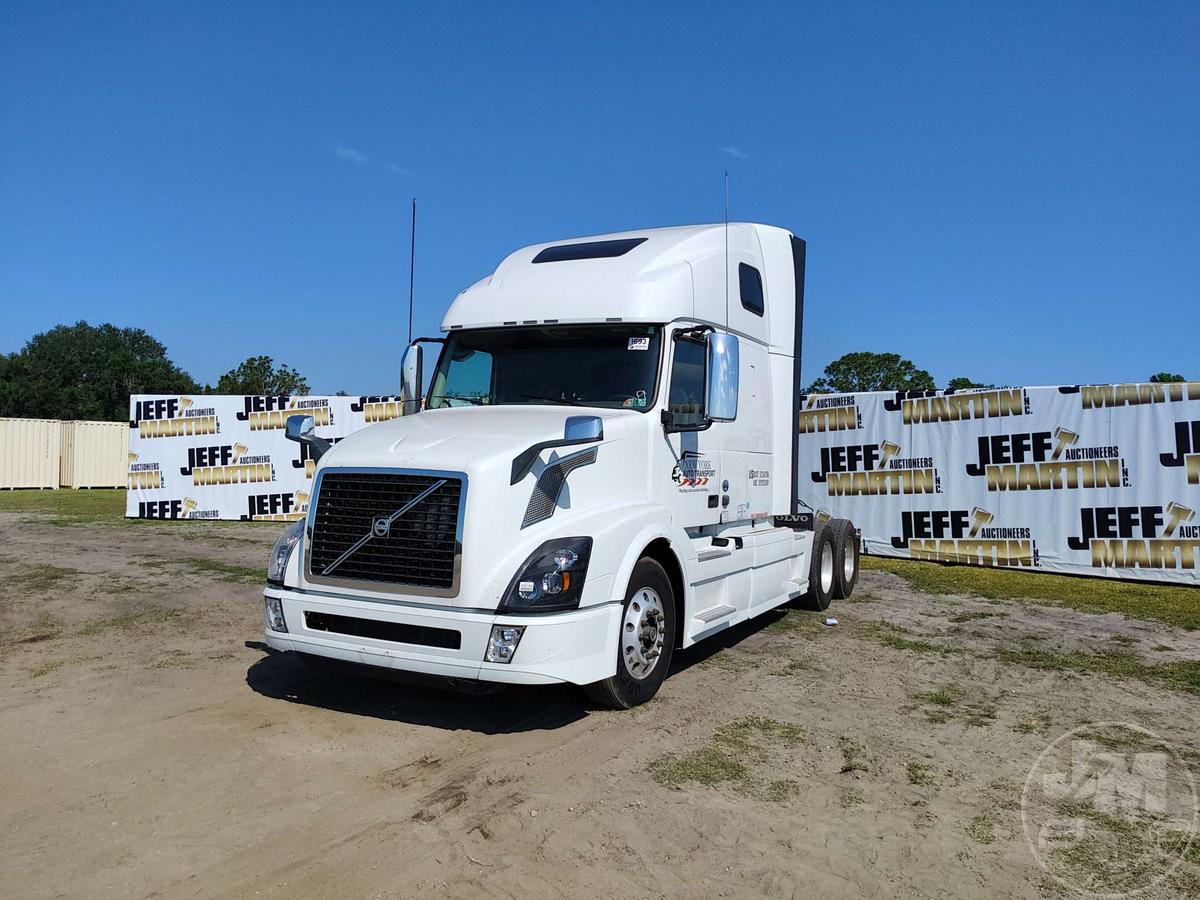 2019 VOLVO  VNL TANDEM AXLE TRUCK TRACTOR VIN: 4V4NC9EH6KN896444