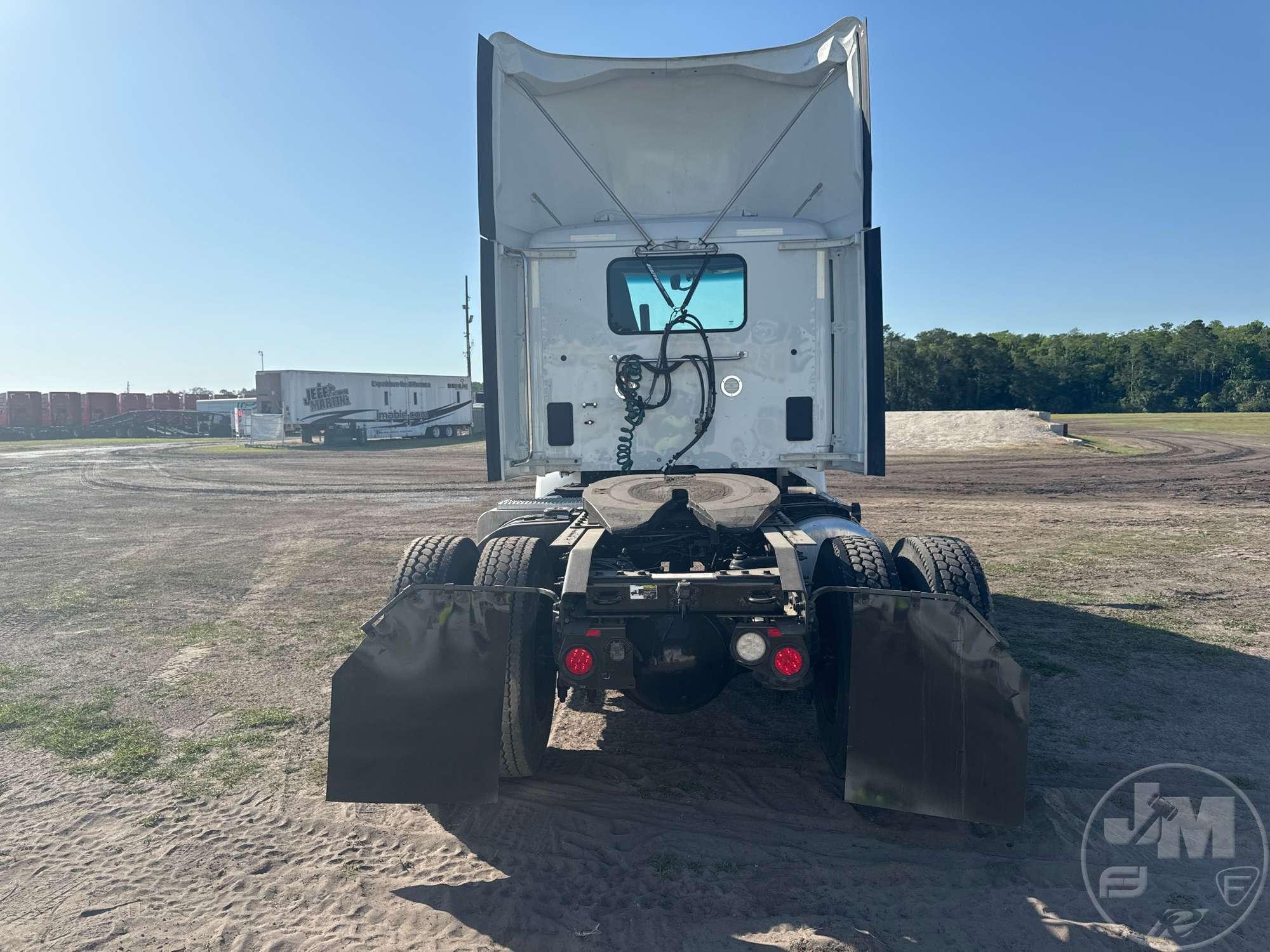 2022 PETERBILT 579 SINGLE AXLE DAY CAB TRUCK TRACTOR 1XPBAP8X7ND759162