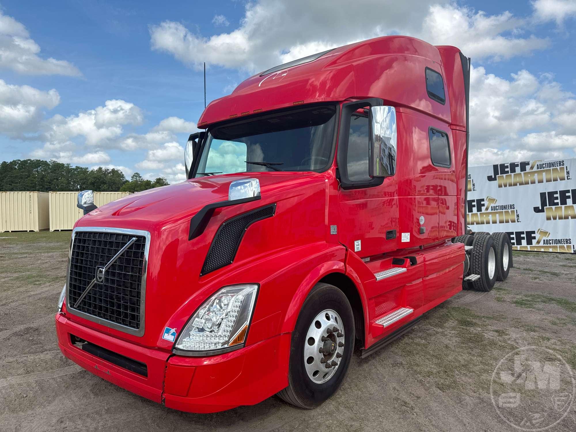 2017 VOLVO TRUCK VNL 780 TANDEM AXLE TRUCK TRACTOR VIN: 4V4NC9EH6HN976495