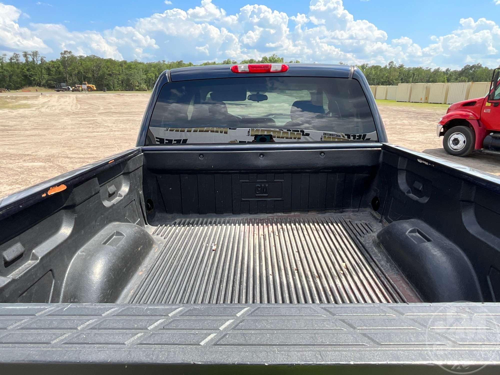 2007 GMC SIERRA CREW CAB PICKUP VIN: 3GTEC13C97G545869