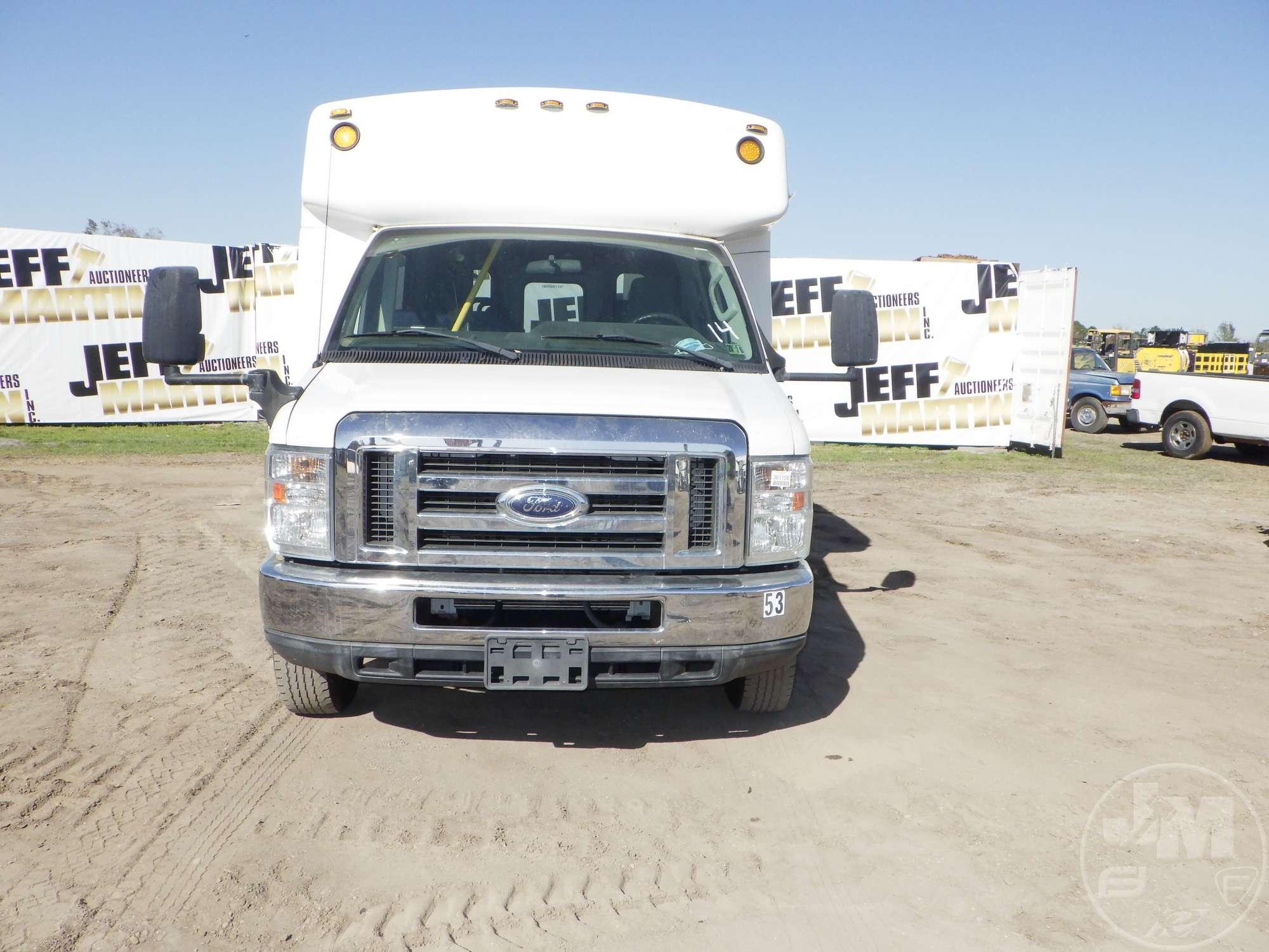 2014 FORD E-450 VIN: 1FDFE4FS9EDA23588 2WD PASSANGER BUS