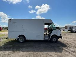 2000 FREIGHTLINER MT 45 CHASSIS SINGLE AXLE VAN TRUCK VIN: 4UZA4FA48YCF81687