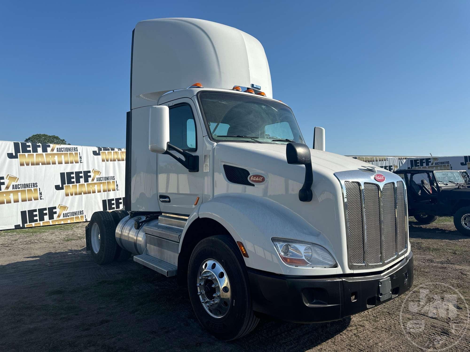 2022 PETERBILT 579 SINGLE AXLE DAY CAB TRUCK TRACTOR 1XPBAP8X7ND759162