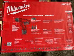 MILWAUKEE 2407-22 3/8" DRILL 3/8”...... COMPACT DRILL/DRIVER KIT