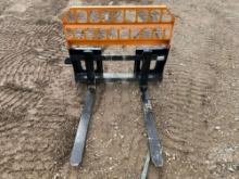 LANDHONOR UNUSED SKID STEER PALLET FORK