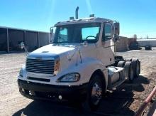 2004 Freightliner Columbia 120 Truck