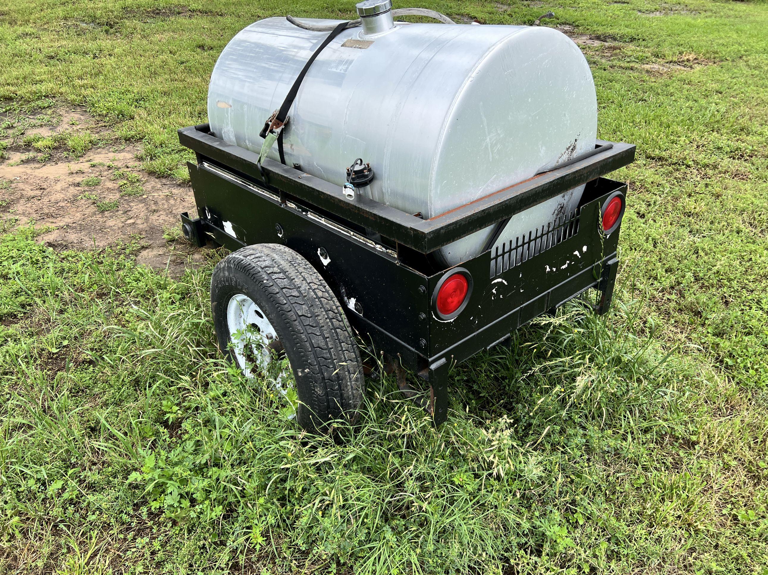 100 gal fuel tank on trailer Franklin TX