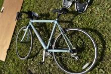 Cannondale R500 Road Bicycle
