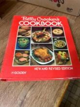 Cookbooks: Ricketts Centenial, Mallard, etc.