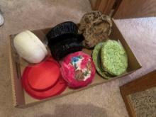 Vintage woman's hats.......Shipping