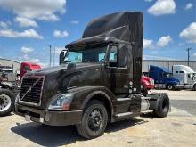 2014 VOLVO VNL S/A DAYCAB