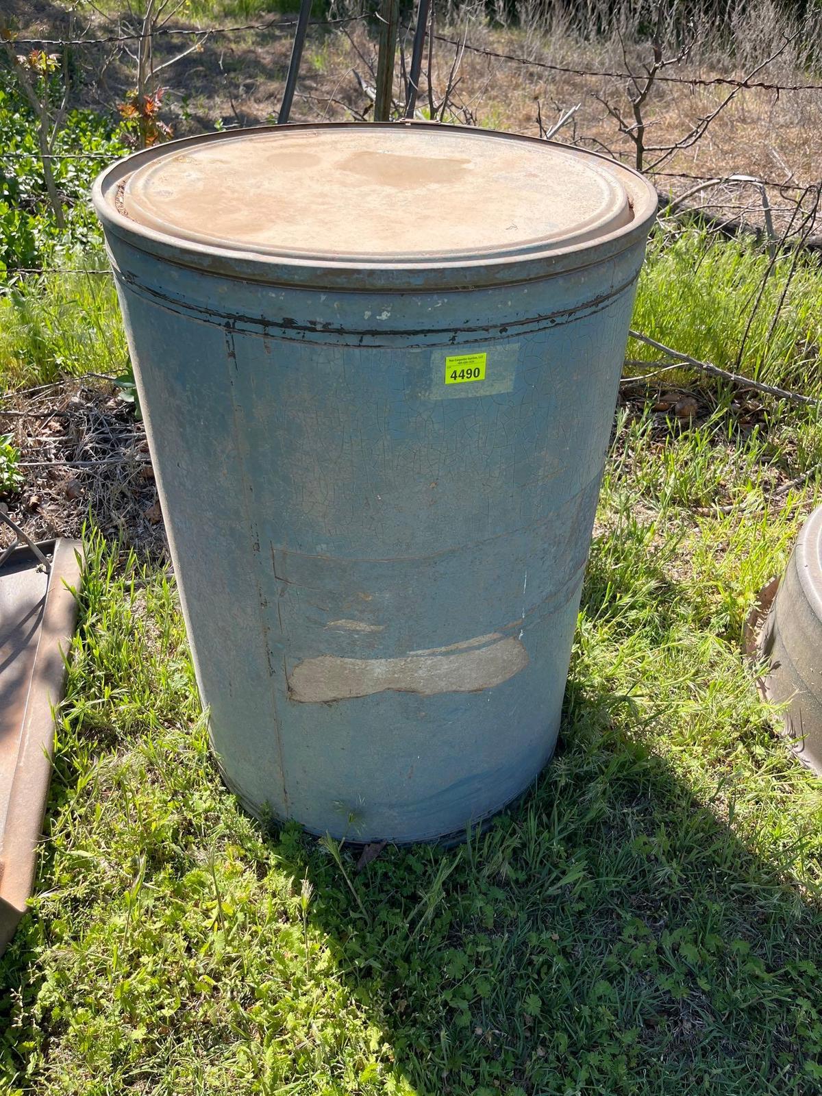 55 gallon tub with lid