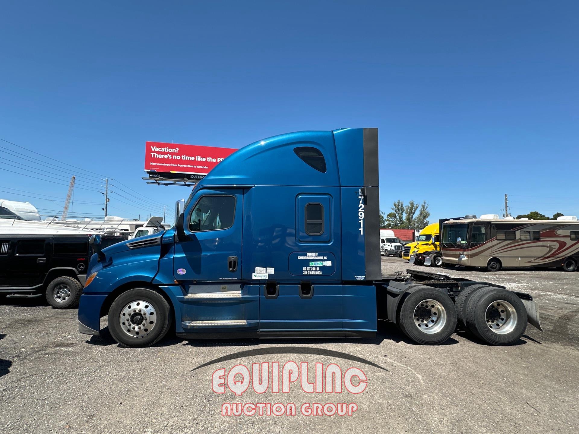 2020 FREIGHTLINER CASCADIA TANDEM AXLE SLEEPER