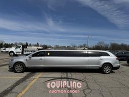 2019 LINCOLN 120-inch MKT LIMOUSINE