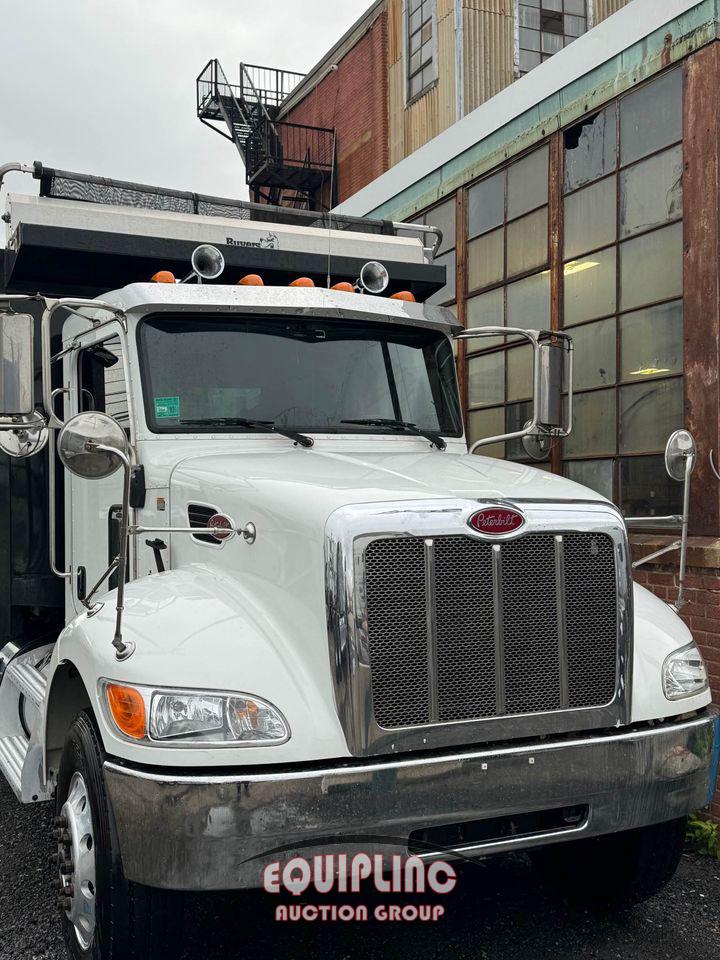 2015 PETERBILT 337 SINGLE AXLE DUMP TRUCK