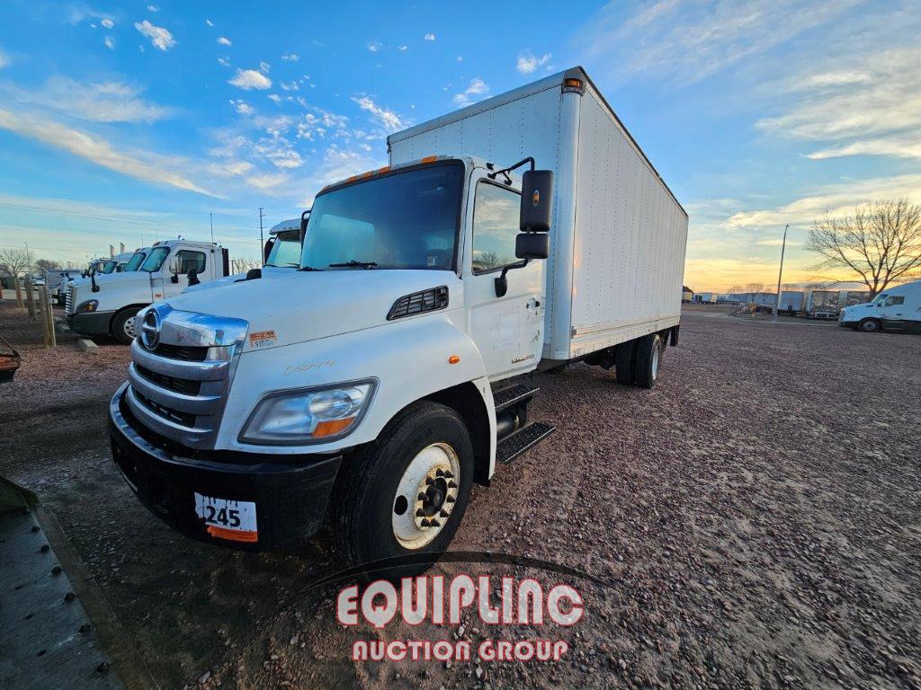 2013 HINO 268 24FT BOX TRUCK