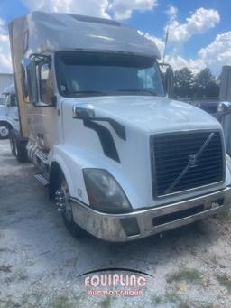 2012 VOLVO VNL670 TANDEM AXLE SLEEPER