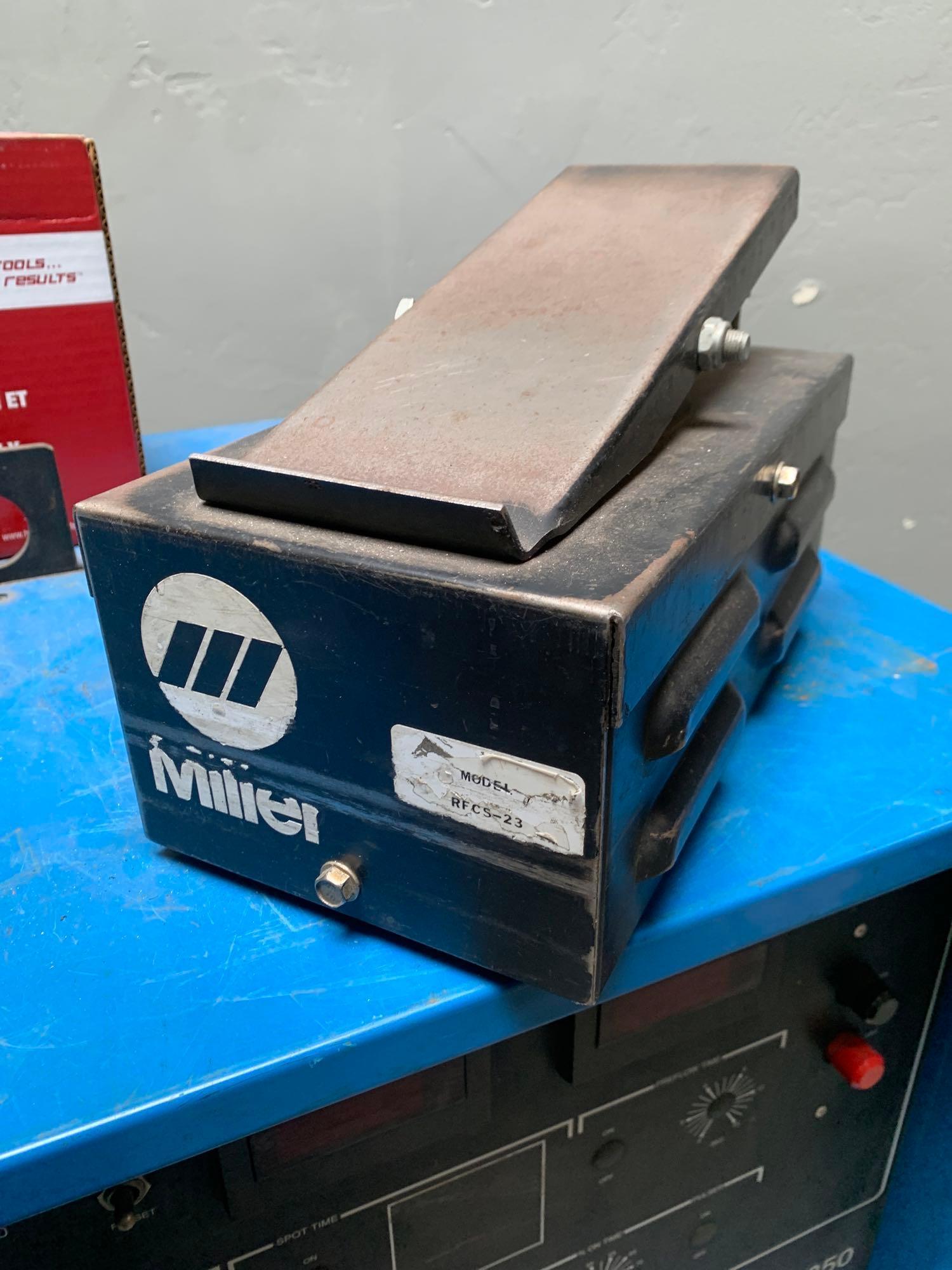 Miller Syncrowave 350 Constant Current AC/DC TIG Arc Welding Machine with Watermate 1 TIG Cooler