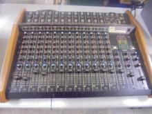 Peavey MD-12 12x2x1 Mixer Board