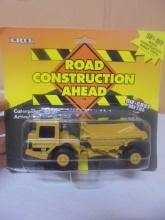 Ertl Die Cast Caterpillar D25D Articulating Dump Truck