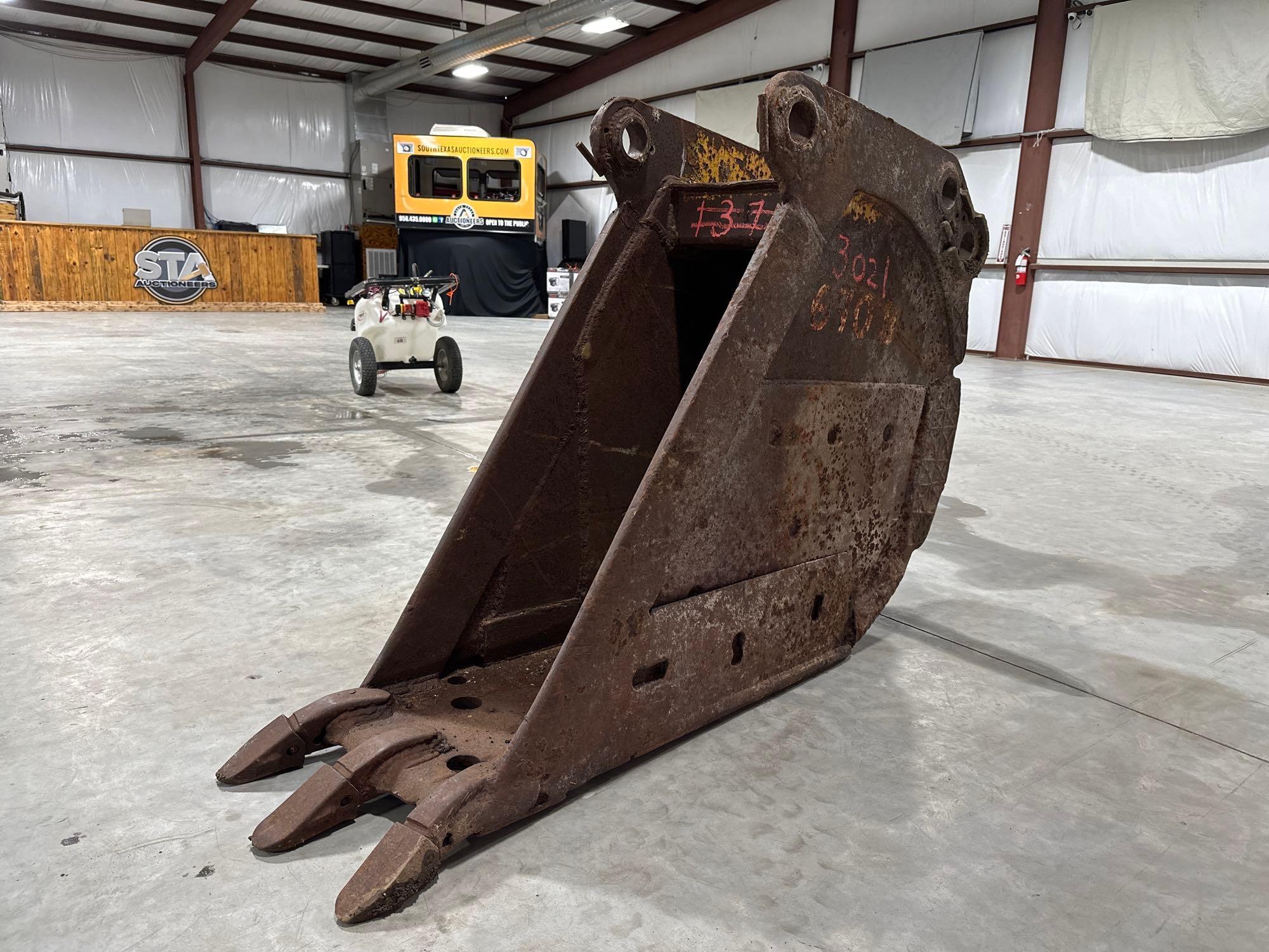 18 Inch Excavator Tooth Bucket