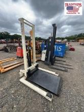 Jet Hydraulic Stacker