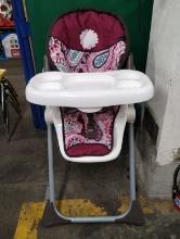 BABY TREND HIGHCHAIR