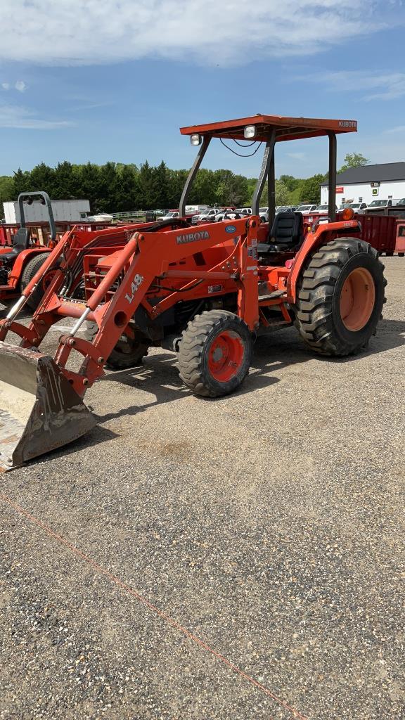 Kubota L48 Farm Tractor