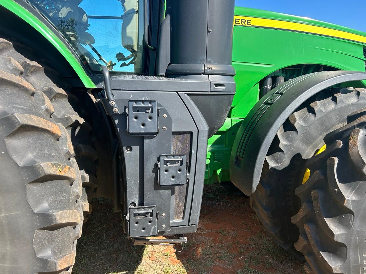 2018 John Deere 8320R