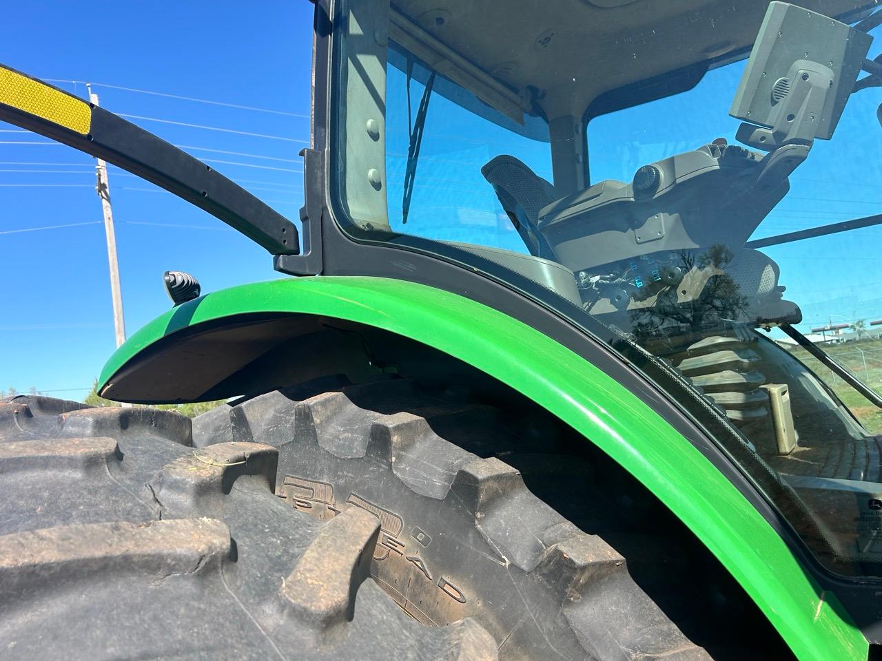 2018 John Deere 8320R