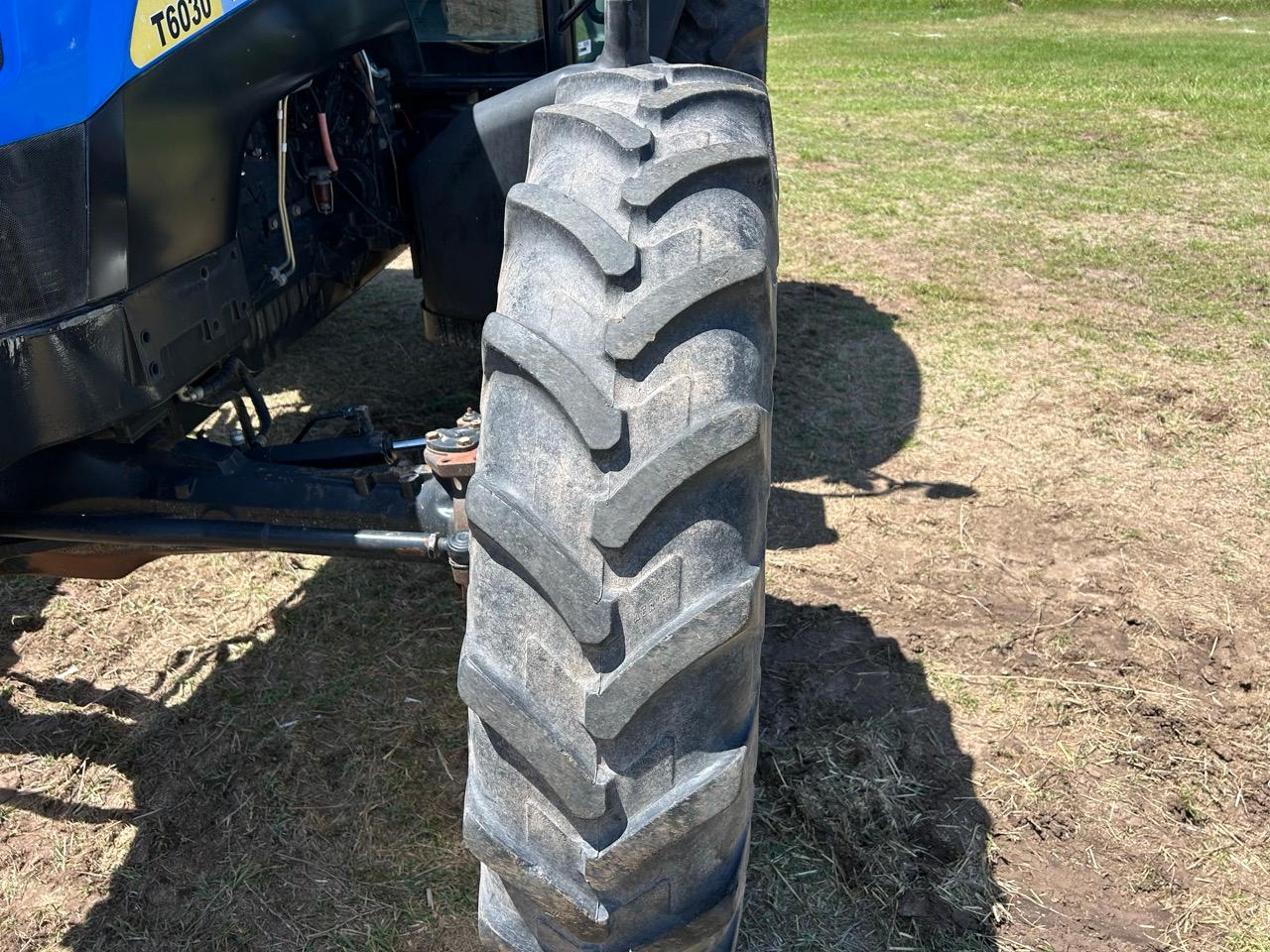 2008 New Holland  T6030