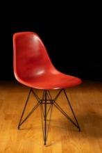 Vintage Herman-Miller Eames Chair in Red 4